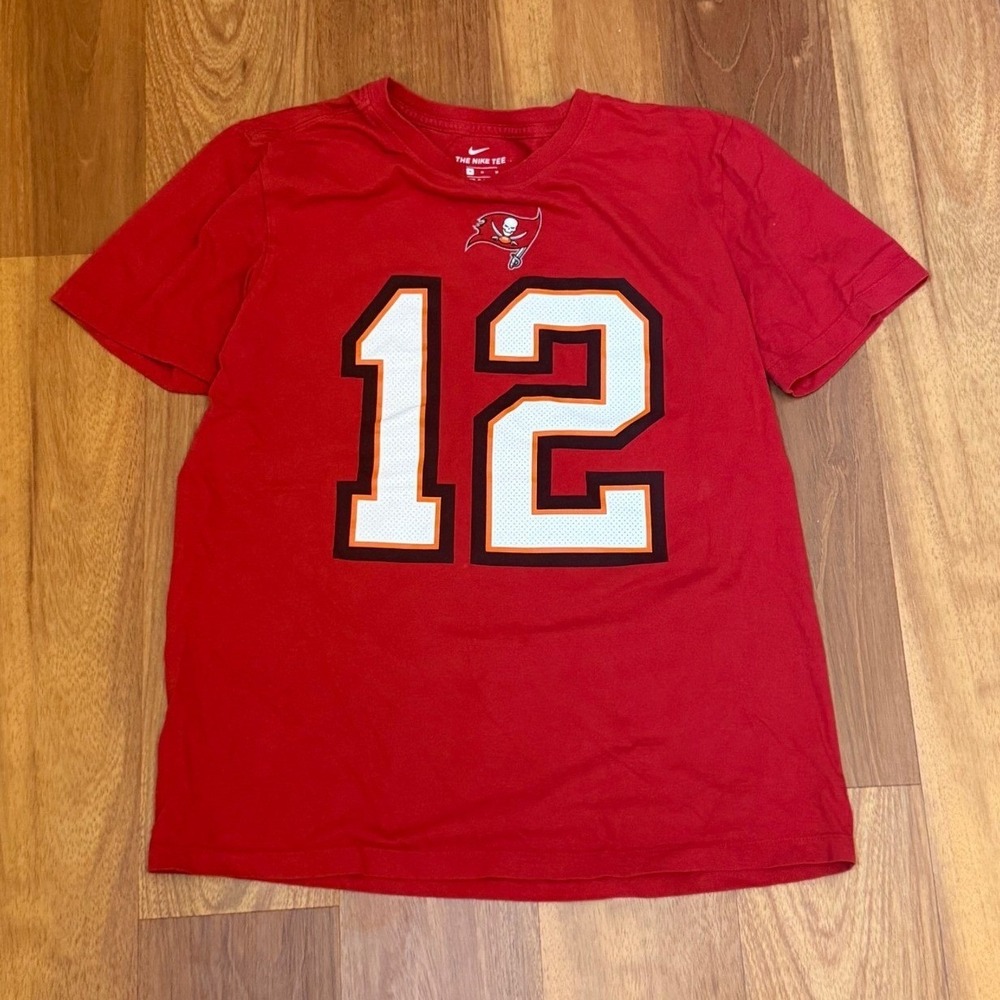 Nike Tampa Bay Buccaneers Tom Brady 12 Red NFL Jersey T-Shirt Men's Size Medium